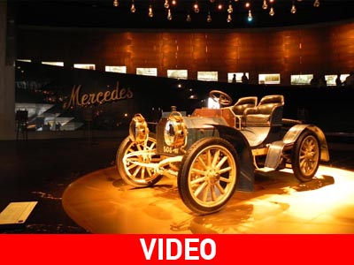 H zougla.gr στο μουσείο της Mercedes στη Στουτγάρδη